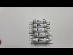 5~50A 700VDC मध्यम बोल्ट फ्यूज इलेक्ट्रिक वाहन चार्जर M8 M6 स्क्रू माउंट के साथ