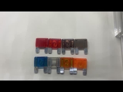 बिजली वितरण और सुरक्षा के लिए सीई प्रमाणित ऑटोमोटिव ऑटो-ब्लेड फ्यूज