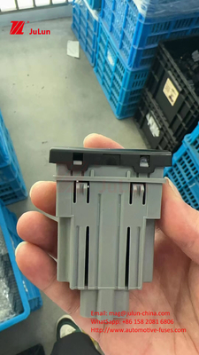 12V 24VFORD बटन स्विच दबाएं खतरा प्रकाश स्विच खतरा संकेत बंद स्विच