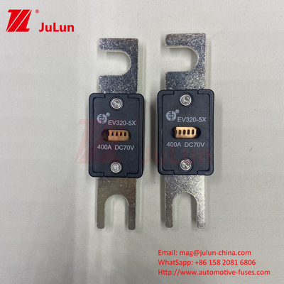 EV इलेक्ट्रिक वाहन फ्यूज बॉक्स 70VDC नामित वोल्टेज M6 बोल्ट प्रकार 250A EV320-5C