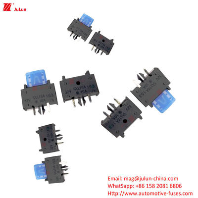 30A-100A वर्तमान के लिए 32V प्लास्टिक / नायलॉन ऑटोमोटिव फ्यूज धारक