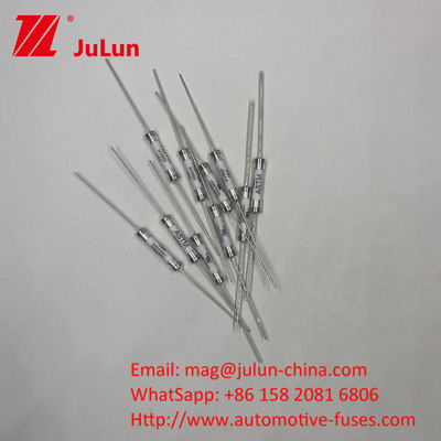 HV660 ASTM 16A 500VDC 30KA सिरेमिक ऑटोमोटिव फ्यूज अक्षीय लीड माउंटिंग विधि 6*32 मिमी