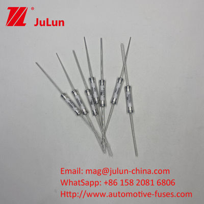 HV660 20A 500VDC ASTM 30KA सिरेमिक एक्टिंग फ्यूज 10A-30A 500VDC पीसीबी होल इंस्टॉलेशन ऑटोमोटिव फ्यूज