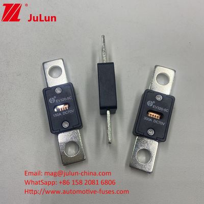 EV320-5X / 5C ऑटोमोटिव बैटरी 300A 70VDC चार्जर फ्यूज EV HEV सुरक्षा के लिए DC फ्यूज के साथ शामिल