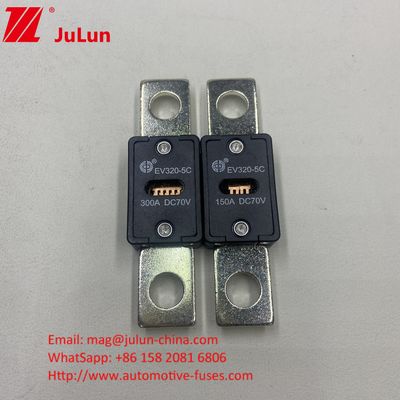 EV320-5X / 5C ऑटोमोटिव बैटरी 300A 70VDC चार्जर फ्यूज EV HEV सुरक्षा के लिए DC फ्यूज के साथ शामिल