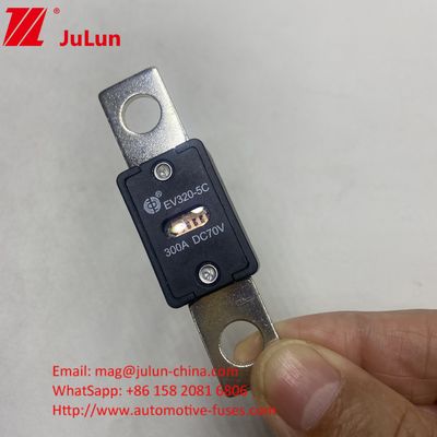 EV320-5C 200A 70VDC इलेक्ट्रिक वाहन फास्ट चार्जिंग फ्यूज 68*19*10mm छेद दूरी 51mm