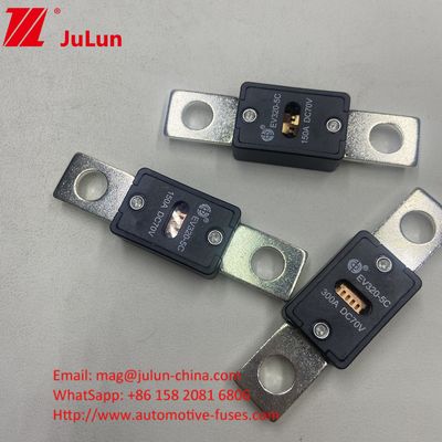 EV320-5C 300A 70VDC ऑटोमोटिव ब्लेड फ्यूज 51 मिमी छेद दूरी और बोल्ट M8 स्थापना मोड के साथ