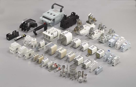 RS15 GG32A 500VDC 100KA सिरेमिक ऑटोमोटिव फ्यूज 10*38 मिमी धारक IEV60269
