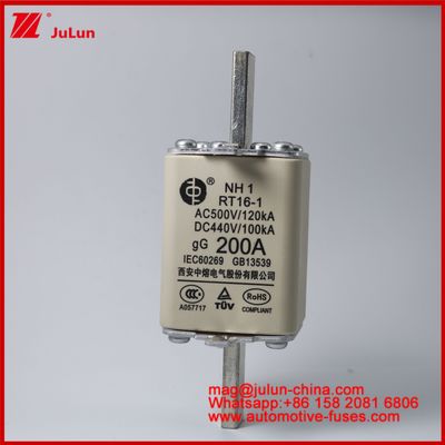 NH1 RT16-1 200A AC500V 120KA DC 440V 100KA ऑटोमोबाइल सिरेमिक ऑटो फ्यूज ब्लेड माउंट EV / HEV वाहन के लिए छोटा आकार उच्च रेटेड करंट शॉर्ट सर्किट सुरक्षा