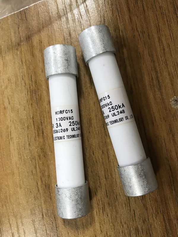 3A 1300V सिरेमिक सामग्री उच्च वोल्टेज फ्यूज करंट 250KA 15X75mm