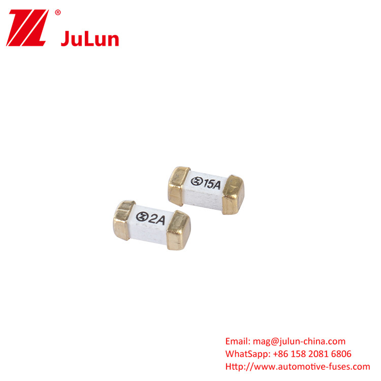 एसएमडी इलेक्ट्रॉनिक सर्किट बोर्ड फ्यूज 6.1*2.5*2.5mm SET1200 2A 250V फेज