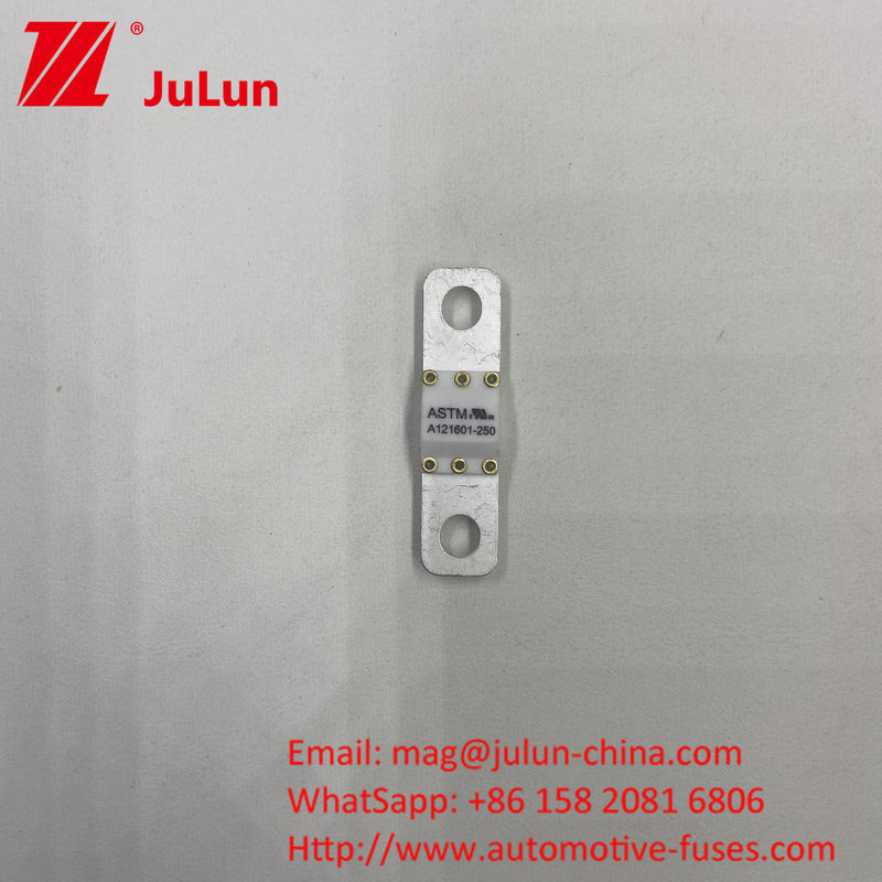 A121601-50A ASTM 125VDC वोल्टेज रेटिंग ऑटोमोटिव ब्लेड फ्यूज ऑटोमोटिव और प्रदर्शन के लिए