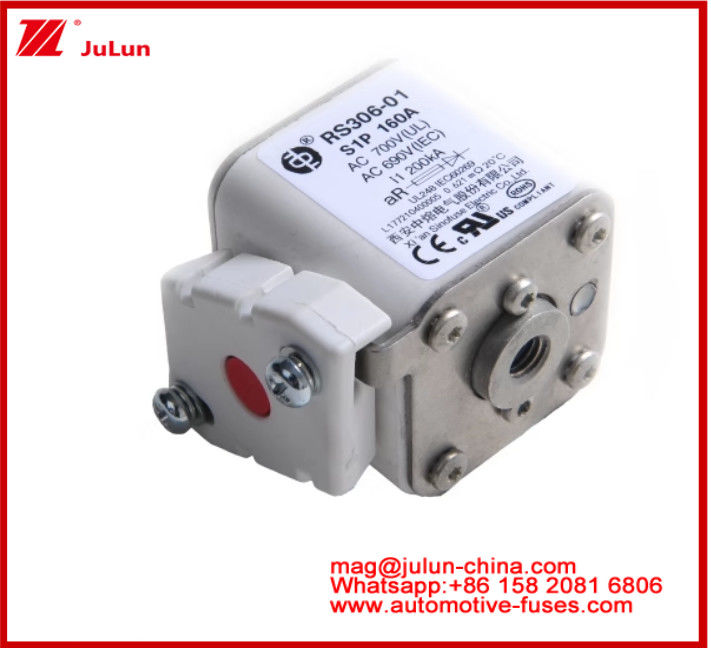 RS306-01-S1P160A AC700 ((UL) AR AC690V ((IEC) 200KV स्क्वायर सिरेमिक फ्यूज EV या HEV स्टड-माउंट छोटा आकार उच्च रेटेड करंट शॉर्ट सर्किट सुरक्षा तोड़ने की क्षमता