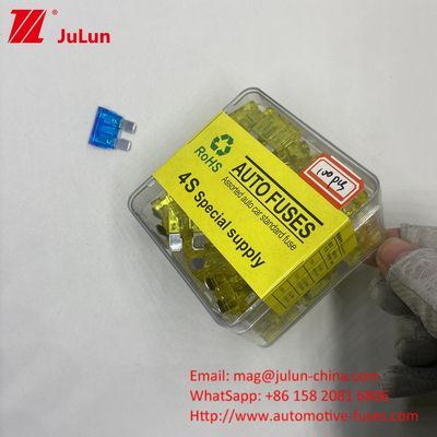 ऑटो ब्लेड फ्यूज के साथ प्रदर्शन 3A 32V Rucks ऑफरोड