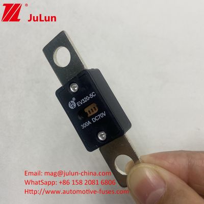 EV320-5C 300A 70VDC ऑटोमोटिव ब्लेड फ्यूज 51 मिमी छेद दूरी और बोल्ट M8 स्थापना मोड के साथ