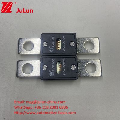 ऑटोमोटिव ब्लेड फ्यूज EV320-3X-150A 70VDC बोल्ट M8 ऑटोमोटिव ऑटो के लिए स्थापना मोड