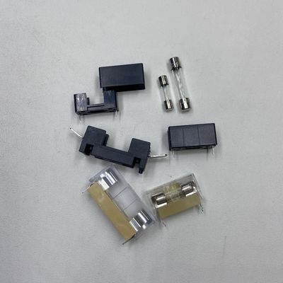 6*30 मिमी 5*20 मिमी पैनल माउंटेड ब्लैक 25A 250V ग्लास फ्यूज धारक
