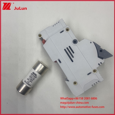 आईईसी 60947-3 प्रमाणन के साथ फोटोवोल्टिक 10*85mm 1500VDC 32A डीआईएन रेल स्थापना बिजली की आपूर्ति